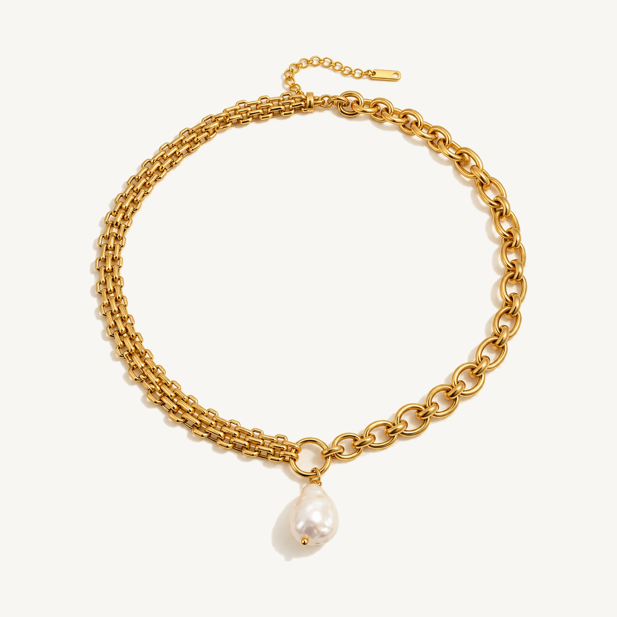 BOLD PEARL CHAIN – asymmetrische Goldkette mit echter Süßwasserperle